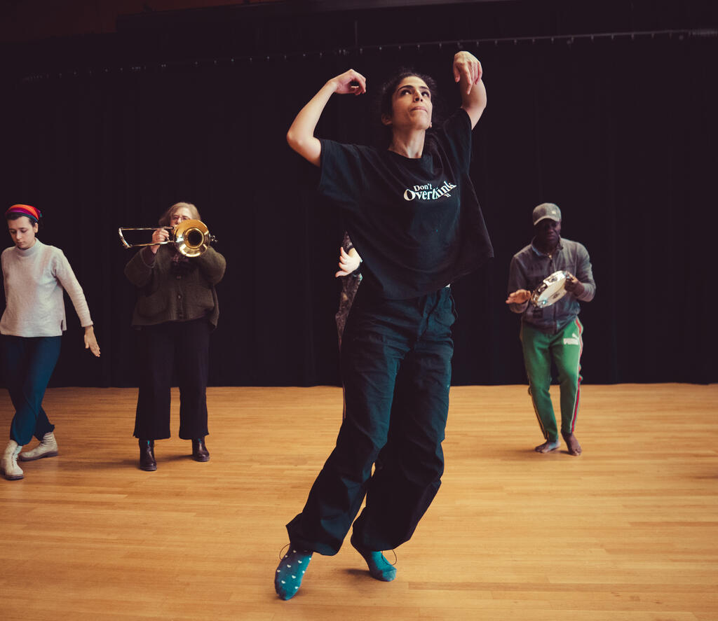 Bazzaria Met X Residency 2024 Shamrockraver 182